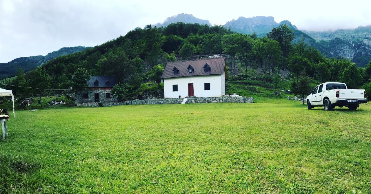 Guesthouse Freskia Theth Buitenkant foto