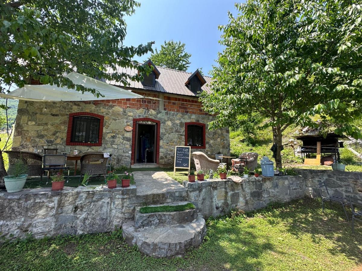 Guesthouse Freskia Theth Buitenkant foto